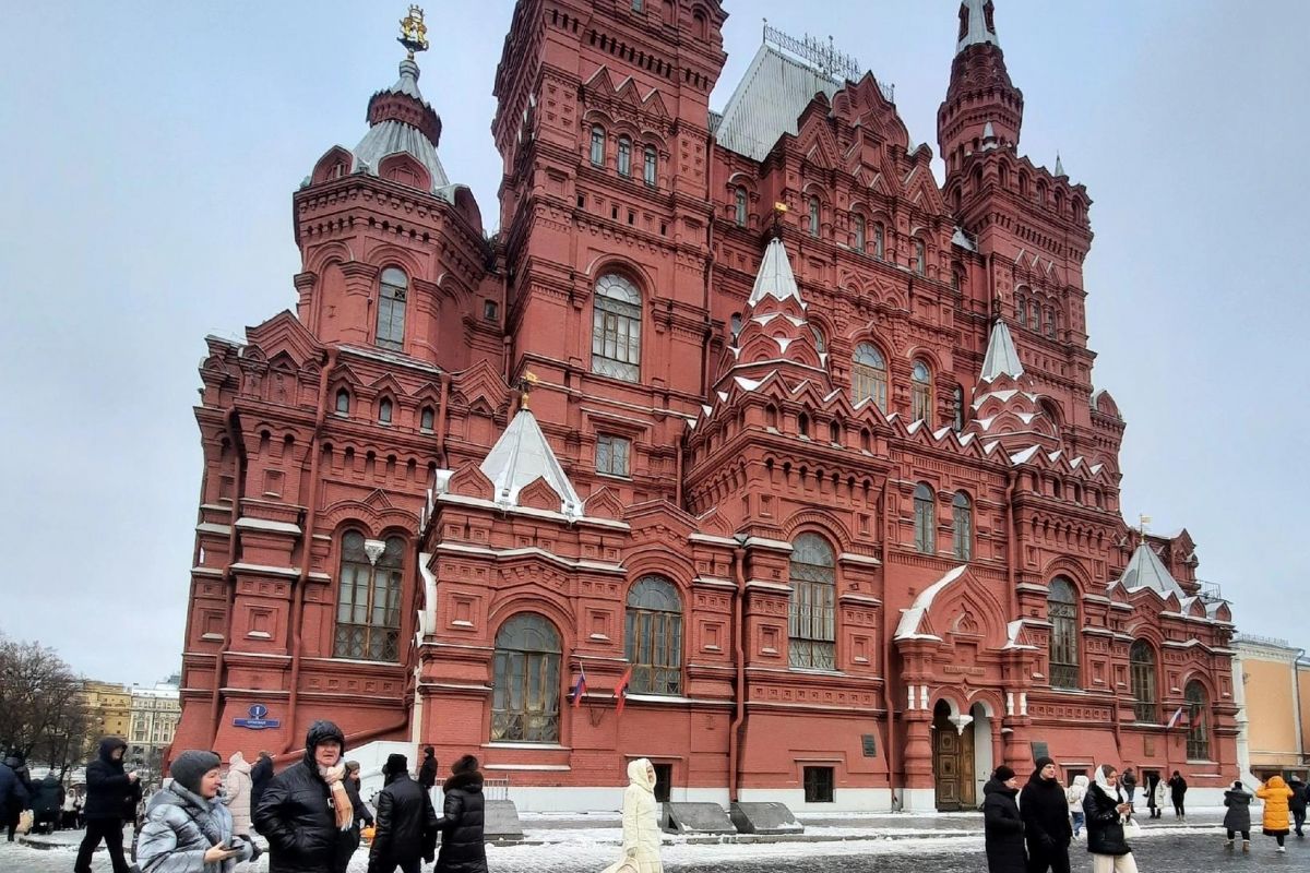 НОВОГОДНЯЯ МОСКВА: ДЕД МОРОЗ И ТОЛЬКО...