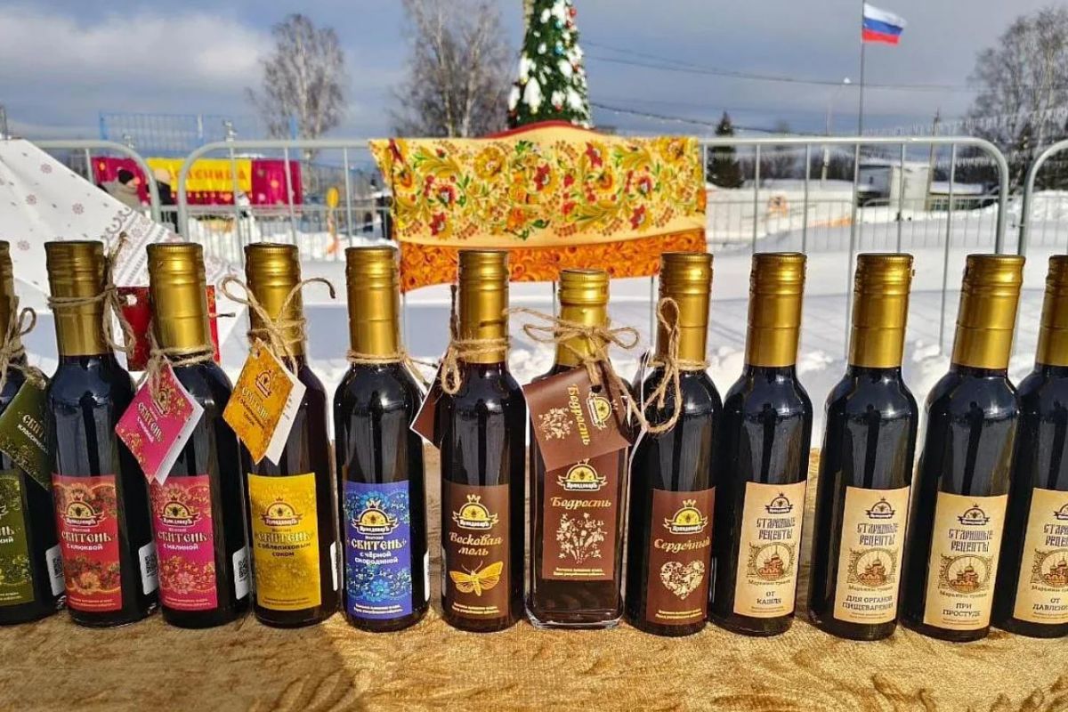 НОВОГОДНЕЕ ЗАСТОЛЬЕ НА УГЛИЧСКОЙ ЗЕМЛЕ (18+)